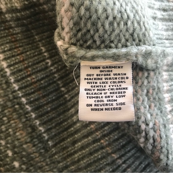 C&C California Cardigan Sweater Size Small Green Variegated Knit V Neck 4 Button - Picture 5 of 8